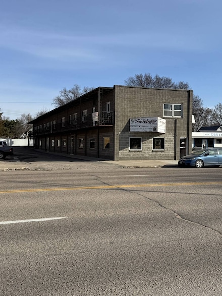 116 W Douglas St, O'Neill, NE 68763