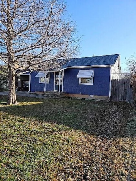 916 916 N B St, Duncan, OK 73533