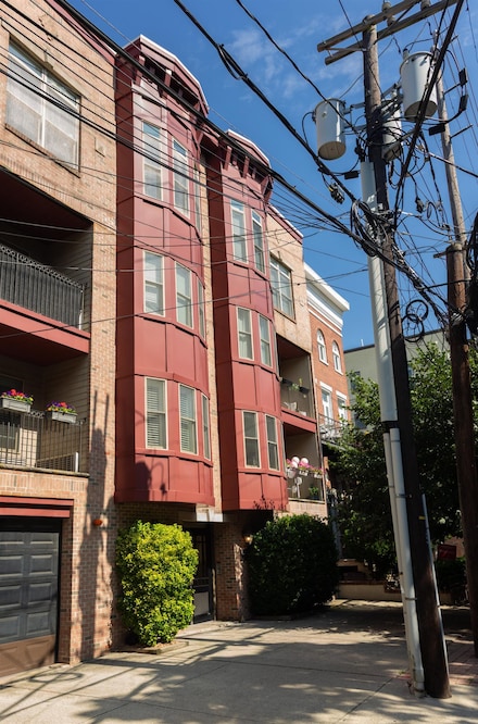 128 Jackson St Unit 3C, Hoboken, NJ 07030