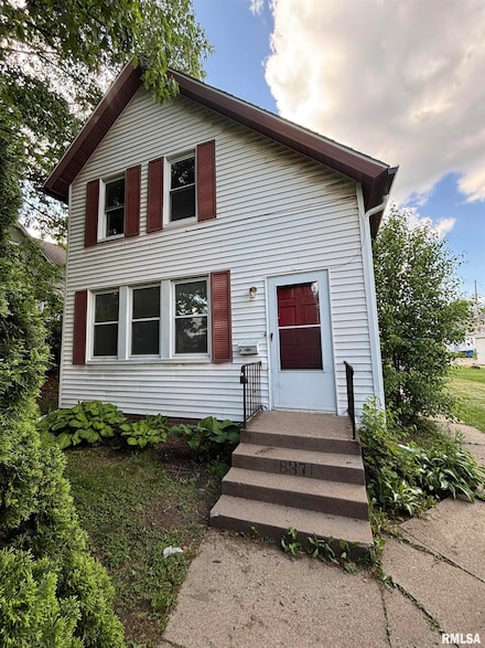 837 19th Ave, Moline, IL 61265