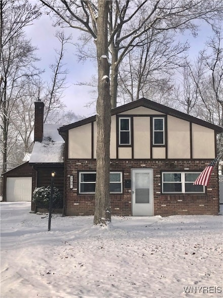 3298 Greenway Rd, Grand Island, NY 14072