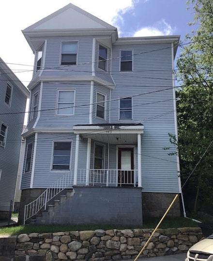 583 Center St Unit 3, Fall River, MA 02724