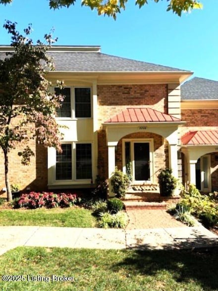 5728 Coach Gate Wynde Unit 123, Louisville, KY 40207