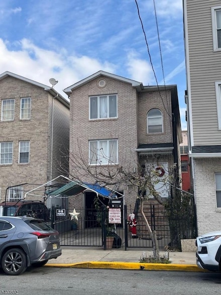 116 Chapel St, Newark, NJ 07105