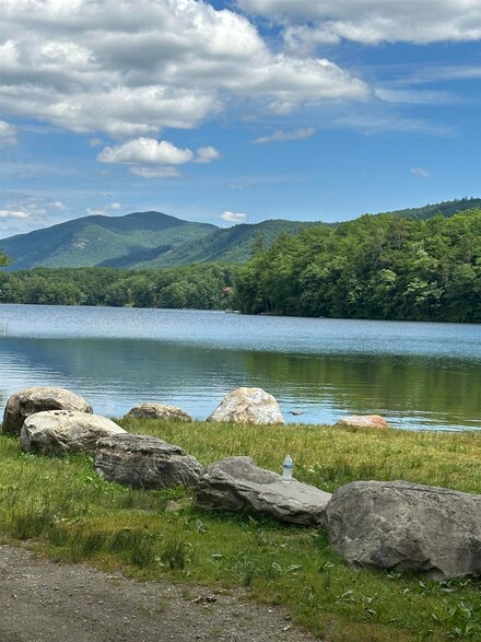 1413 Lake Dunmore Rd, Leicester, VT 05733