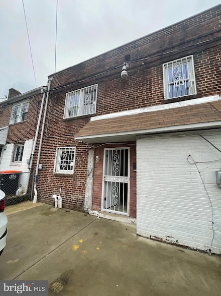 2615 Swarts St, Chester, PA 19013