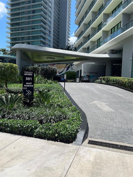 501 NE 31st St Unit 906, Miami, FL 33137