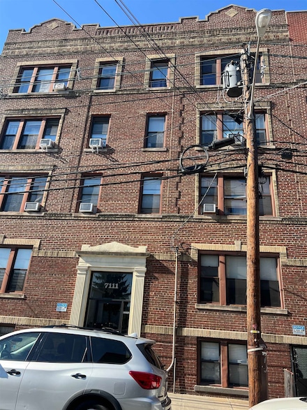 7111 Palisade Ave Unit C5, North Bergen, NJ 07047