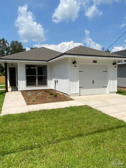 8747 Figland Ave, Pensacola, FL 32534