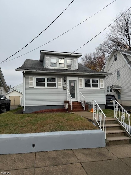18 E 8th St, Clifton, NJ 07011