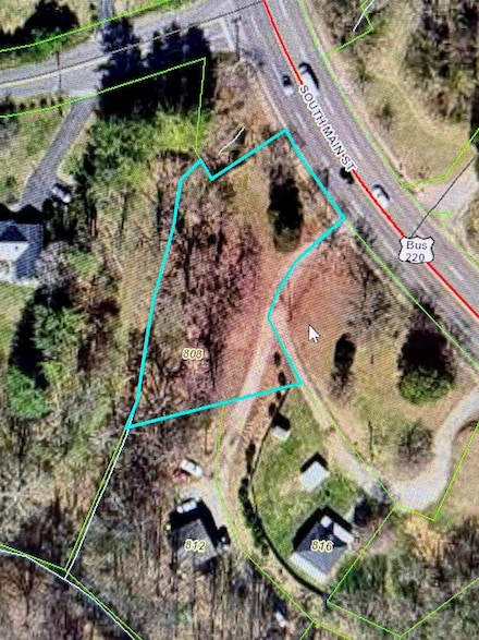 808 S Main St, Rocky Mount, VA 24151