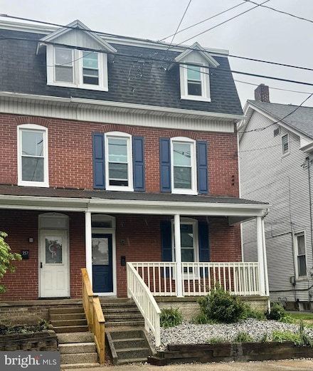 355 W Main St, Dallastown, PA 17313