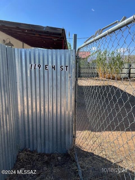 119 4th St, Bowie, AZ 85605