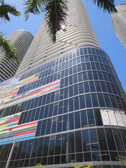 45 SW 9th St Unit 2407, Miami, FL 33130