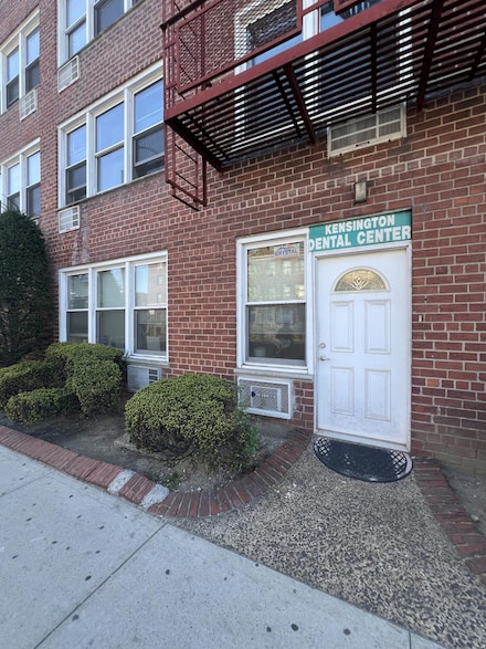 207 Ocean Pkwy Unit 1J, Brooklyn, NY 11218