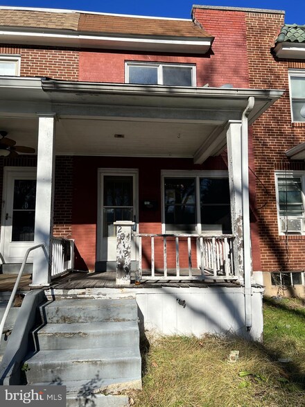 2012 Holly St, Harrisburg, PA 17104