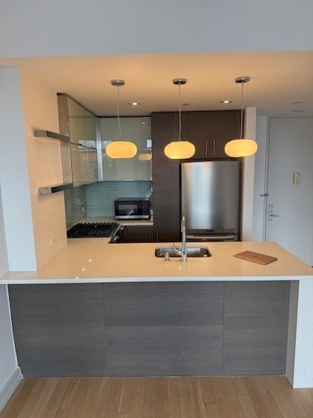 21-45 44th Dr Unit 6J, Long Island City, NY 11101