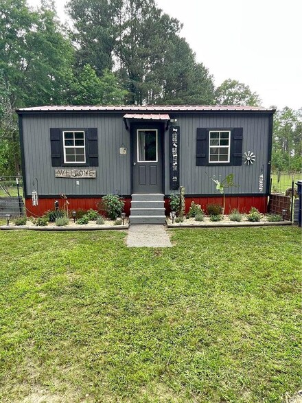 1876 Old Camden Rd, Mount Holly, AR 71758