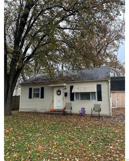 1418 Grubbs Ave, Jeffersonville, IN 47130