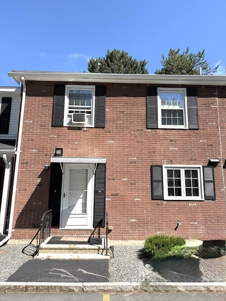21 Oak St Unit E, Methuen, MA 01844