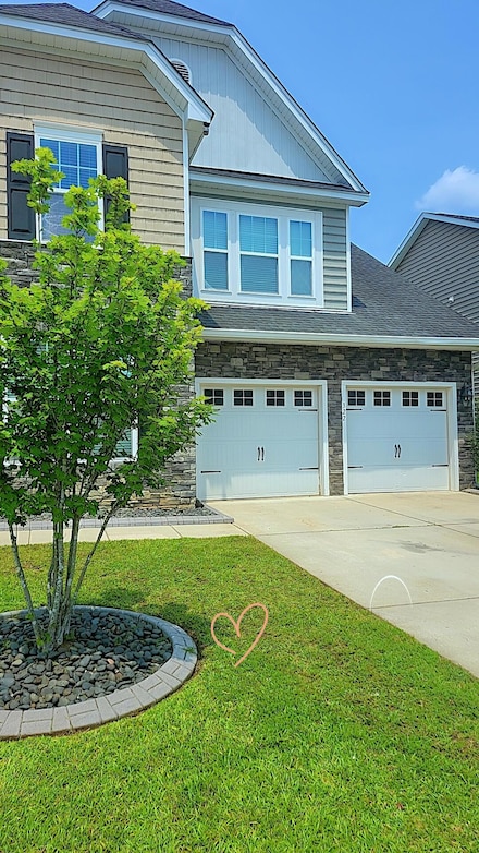 322 Bracken Fern Rd, Moncks Corner, SC 29461