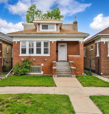 4821 W Crystal St, Chicago, IL 60651