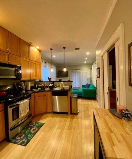 3 Leeds St Unit 2, Boston, MA 02127