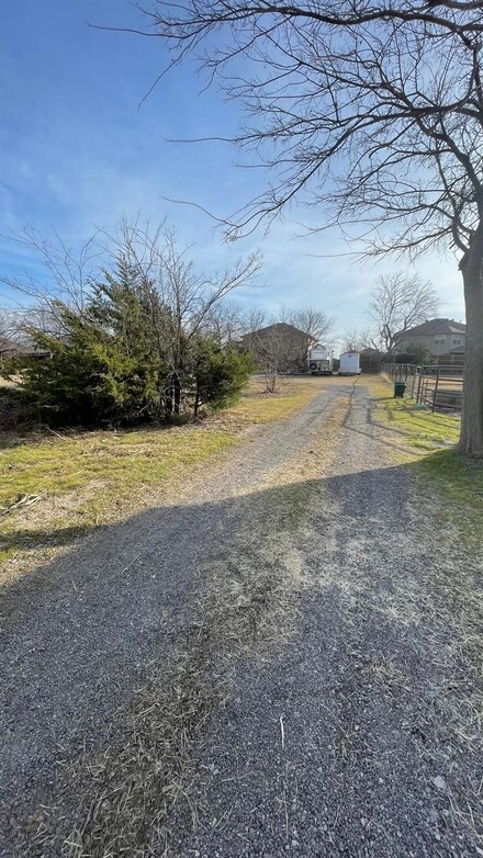 4034 Keller Hicks Rd, Fort Worth, TX 76244