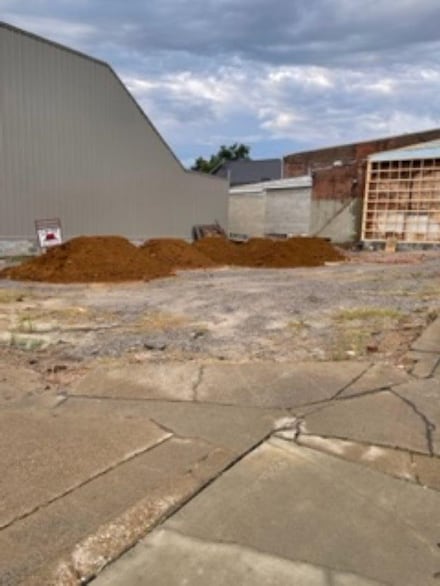100 E Main St, Morganfield, KY 42437
