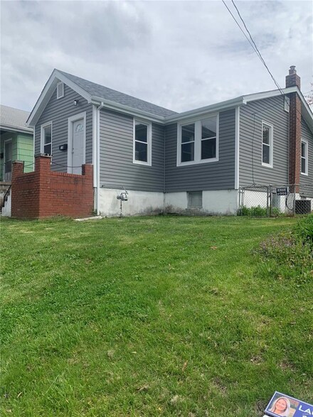 404 W Ripa Ave, Saint Louis, MO 63125