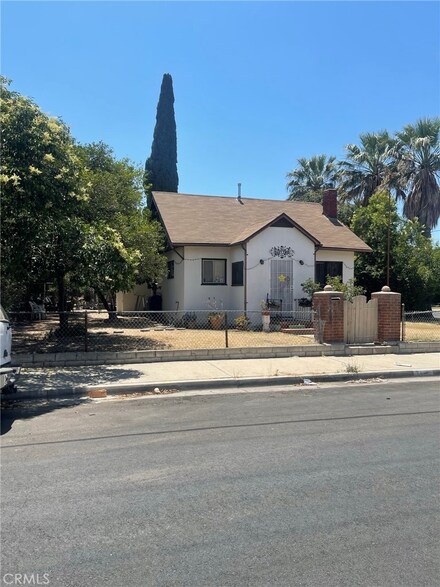 3894 Taft St, Riverside, CA 92503