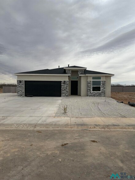 3720 S Sunnyview Ave, Carlsbad, NM 88220