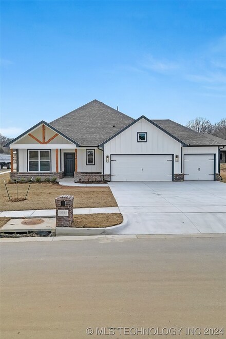 3024 S 7th Place, Broken Arrow, OK 74012