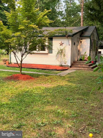 1128 Poplar Ave, Williamstown, NJ 08094