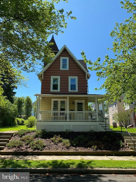 1240 Delaware Ave, Reading, PA 19610