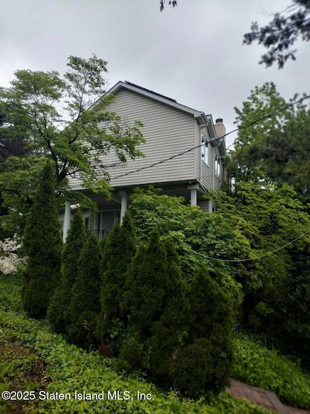 65 Cedarcliff Rd, Staten Island, NY 10301