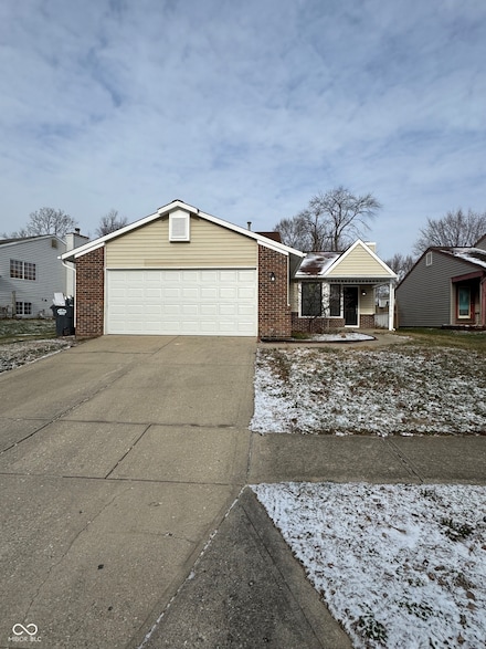 1510 Creekside Ln, Greenwood, IN 46142
