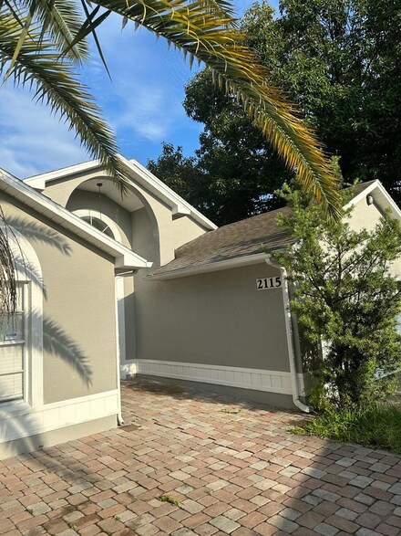 2115 Cuxham Ct, Orlando, FL 32837