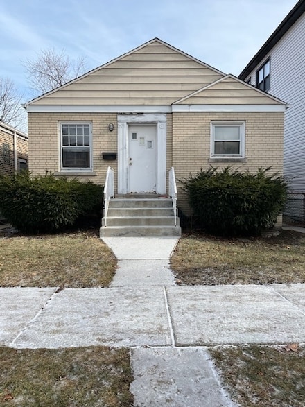 1503 S Elmwood Ave, Oak Park, IL 60304