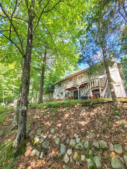 6236 Bernie Lou Dr, Hazelhurst, WI 54531