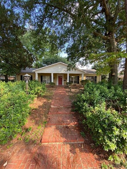 4603 Wendover Blvd, Alexandria, LA 71303
