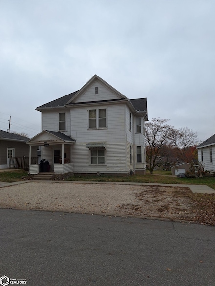 1770 N West St, Carroll, IA 51401