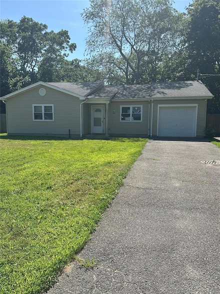 752 Bayview Ave, Bellport, NY 11713