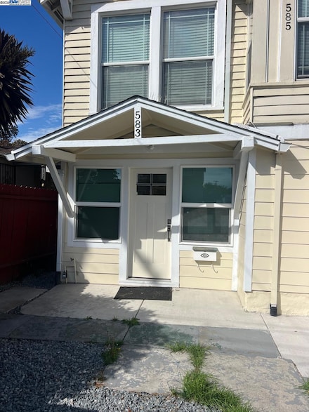 583 8th St, Richmond, CA 94801