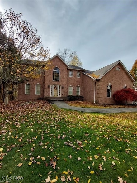 325 Moccasin Trail, Girard, OH 44420