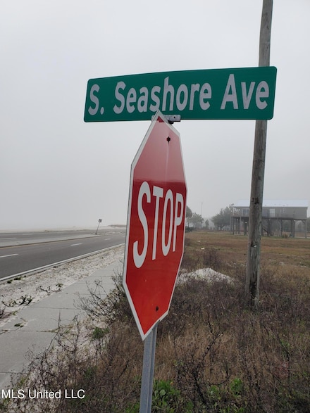 301 S Seashore Ave, Long Beach, MS 39560