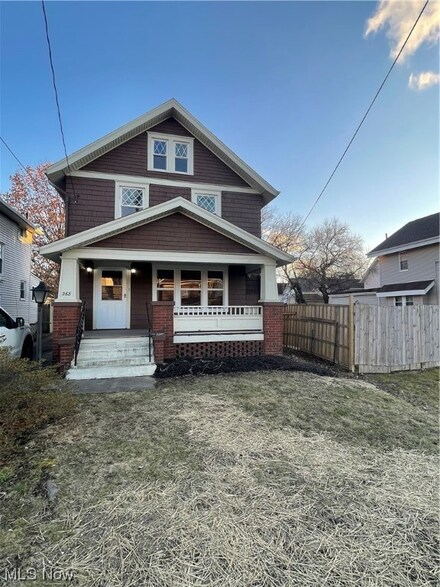 268 E Tallmadge Ave, Akron, OH 44310