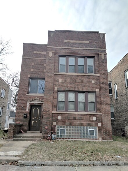 12050 S Stewart Ave, Chicago, IL 60628