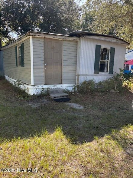 1758 Balsam Dr SW, Supply, NC 28462