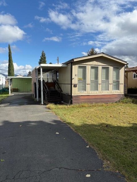1950 Demaray Dr Unit 11, Grants Pass, OR 97527